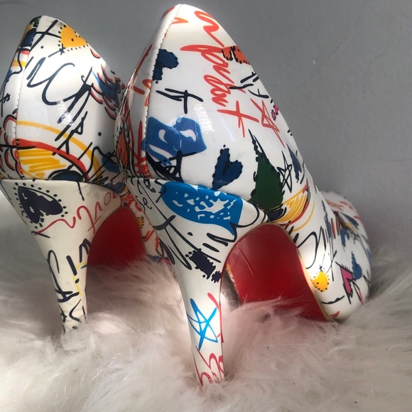 White Heels - Picture 3 of 3